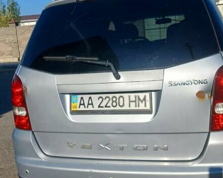 Сірий Cанг Йонг Rexton, об'ємом двигуна 2.7 л та пробігом 200 тис. км за 7600 $, фото 3 на Automoto.ua