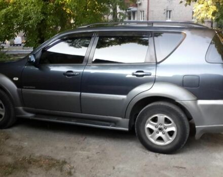 Сірий Cанг Йонг Rexton, об'ємом двигуна 0 л та пробігом 1 тис. км за 9999 $, фото 3 на Automoto.ua