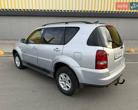 Сірий Cанг Йонг Rexton, об'ємом двигуна 2.7 л та пробігом 200 тис. км за 6700 $, фото 13 на Automoto.ua
