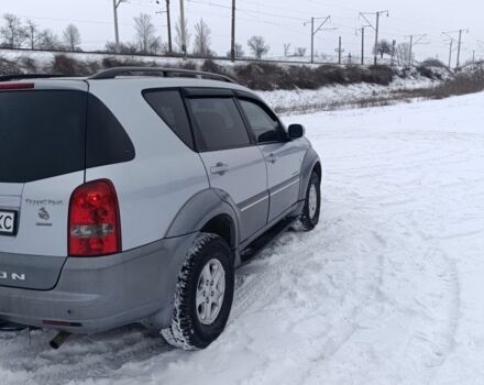 Сірий Cанг Йонг Rexton, об'ємом двигуна 3 л та пробігом 222 тис. км за 6950 $, фото 3 на Automoto.ua