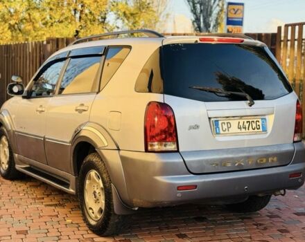 Сірий Cанг Йонг Rexton, об'ємом двигуна 2.7 л та пробігом 290 тис. км за 3950 $, фото 3 на Automoto.ua