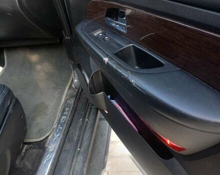 Серый Cанг Йонг Рекстон, объемом двигателя 2.7 л и пробегом 412 тыс. км за 5700 $, фото 3 на Automoto.ua