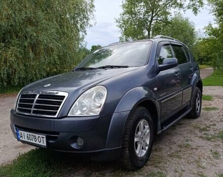 Сірий Cанг Йонг Rexton, об'ємом двигуна 2.7 л та пробігом 400 тис. км за 7500 $, фото 10 на Automoto.ua