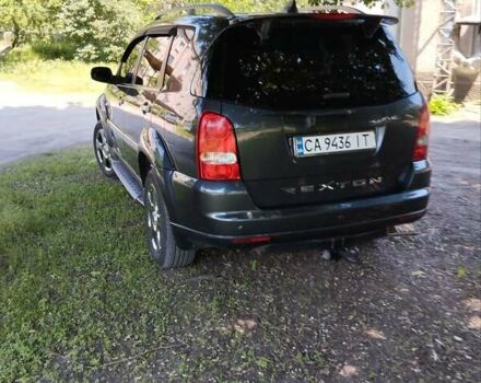 Сірий Cанг Йонг Rexton, об'ємом двигуна 2.7 л та пробігом 188 тис. км за 10800 $, фото 3 на Automoto.ua