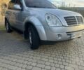 Сірий Cанг Йонг Rexton, об'ємом двигуна 2.7 л та пробігом 246 тис. км за 8500 $, фото 3 на Automoto.ua