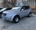 Сірий Cанг Йонг Rexton, об'ємом двигуна 2.7 л та пробігом 126 тис. км за 8300 $, фото 1 на Automoto.ua