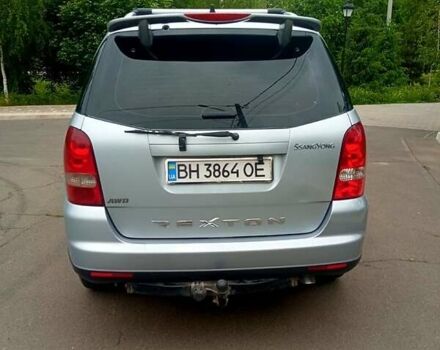 Сірий Cанг Йонг Rexton, об'ємом двигуна 2.7 л та пробігом 168 тис. км за 9350 $, фото 2 на Automoto.ua