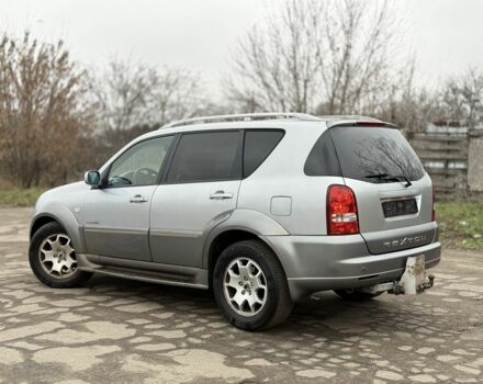 Серый Cанг Йонг Рекстон, объемом двигателя 2.7 л и пробегом 188 тыс. км за 5950 $, фото 3 на Automoto.ua