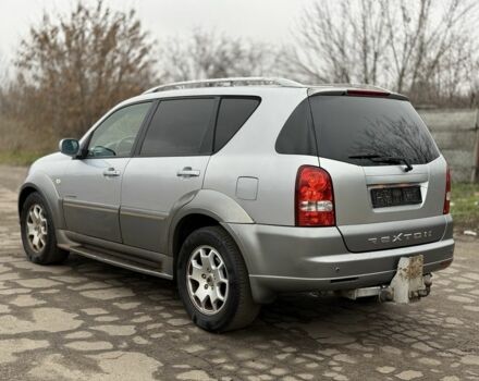 Серый Cанг Йонг Рекстон, объемом двигателя 2.7 л и пробегом 188 тыс. км за 5950 $, фото 4 на Automoto.ua