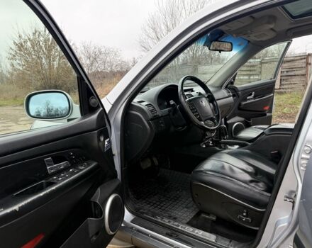 Серый Cанг Йонг Рекстон, объемом двигателя 2.7 л и пробегом 188 тыс. км за 5950 $, фото 14 на Automoto.ua