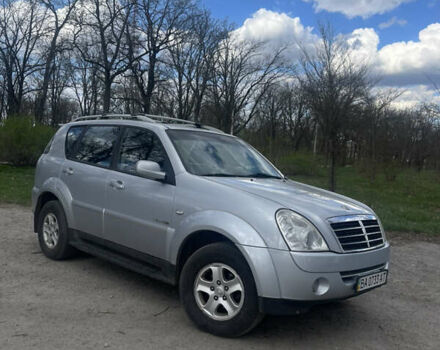 Сірий Cанг Йонг Rexton, об'ємом двигуна 2.7 л та пробігом 207 тис. км за 9500 $, фото 3 на Automoto.ua