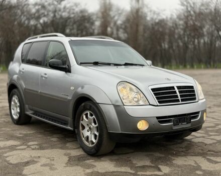 Серый Cанг Йонг Рекстон, объемом двигателя 2.7 л и пробегом 188 тыс. км за 5950 $, фото 7 на Automoto.ua