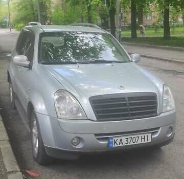 Сірий Cанг Йонг Rexton, об'ємом двигуна 2.7 л та пробігом 305 тис. км за 8400 $, фото 16 на Automoto.ua