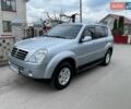 Сірий Cанг Йонг Rexton, об'ємом двигуна 2.7 л та пробігом 203 тис. км за 8300 $, фото 2 на Automoto.ua