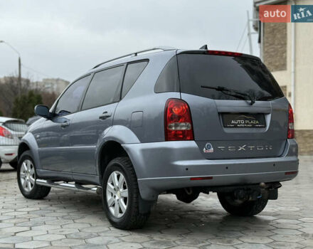 Серый Cанг Йонг Рекстон, объемом двигателя 2.7 л и пробегом 215 тыс. км за 7500 $, фото 31 на Automoto.ua