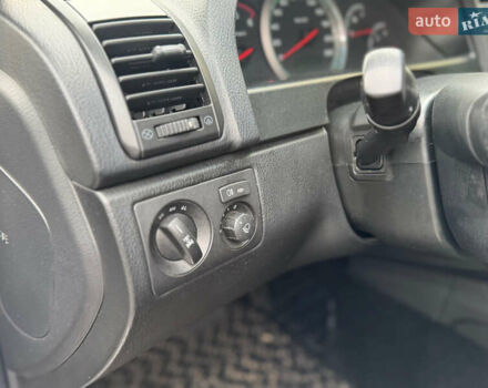 Серый Cанг Йонг Рекстон, объемом двигателя 2.7 л и пробегом 220 тыс. км за 8999 $, фото 42 на Automoto.ua