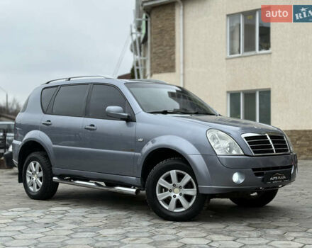 Серый Cанг Йонг Рекстон, объемом двигателя 2.7 л и пробегом 215 тыс. км за 7500 $, фото 17 на Automoto.ua