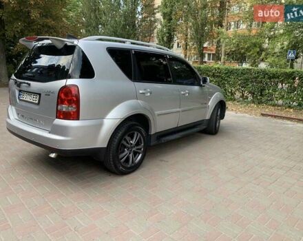 Сірий Cанг Йонг Rexton, об'ємом двигуна 2.7 л та пробігом 255 тис. км за 10950 $, фото 3 на Automoto.ua