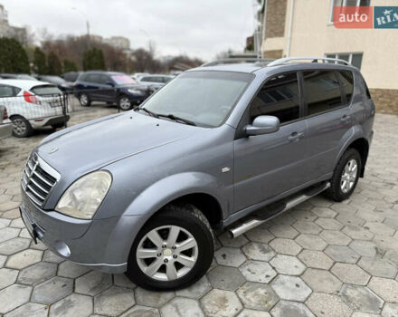 Серый Cанг Йонг Рекстон, объемом двигателя 2.7 л и пробегом 215 тыс. км за 7500 $, фото 5 на Automoto.ua