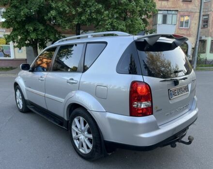 Сірий Cанг Йонг Rexton, об'ємом двигуна 2.7 л та пробігом 110 тис. км за 9000 $, фото 2 на Automoto.ua