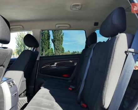 Сірий Cанг Йонг Rexton, об'ємом двигуна 2.7 л та пробігом 31 тис. км за 11990 $, фото 11 на Automoto.ua