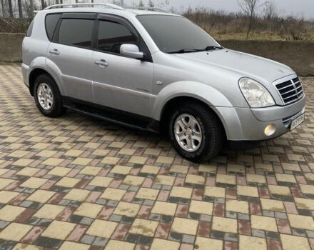 Серый Cанг Йонг Рекстон, объемом двигателя 2.7 л и пробегом 232 тыс. км за 8200 $, фото 6 на Automoto.ua