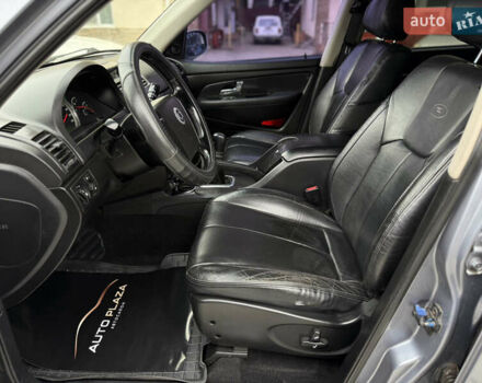 Серый Cанг Йонг Рекстон, объемом двигателя 2.7 л и пробегом 215 тыс. км за 7500 $, фото 36 на Automoto.ua