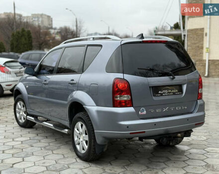 Серый Cанг Йонг Рекстон, объемом двигателя 2.7 л и пробегом 215 тыс. км за 7500 $, фото 30 на Automoto.ua