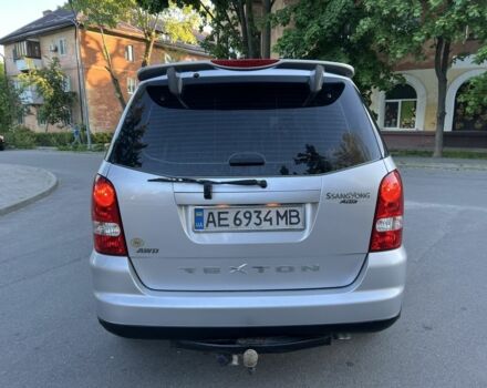 Сірий Cанг Йонг Rexton, об'ємом двигуна 2.7 л та пробігом 110 тис. км за 9000 $, фото 3 на Automoto.ua