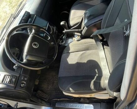 Сірий Cанг Йонг Rexton, об'ємом двигуна 2.7 л та пробігом 242 тис. км за 7300 $, фото 1 на Automoto.ua