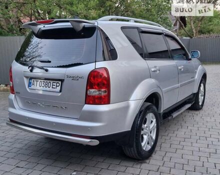 Сірий Cанг Йонг Rexton, об'ємом двигуна 2.7 л та пробігом 130 тис. км за 10900 $, фото 5 на Automoto.ua