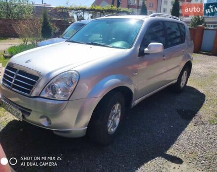 Сірий Cанг Йонг Rexton, об'ємом двигуна 2.7 л та пробігом 267 тис. км за 7400 $, фото 6 на Automoto.ua