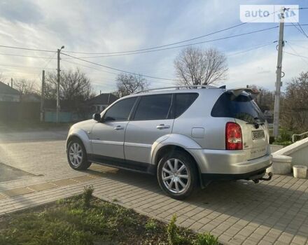 Серый Cанг Йонг Рекстон, объемом двигателя 2.7 л и пробегом 110 тыс. км за 11500 $, фото 3 на Automoto.ua