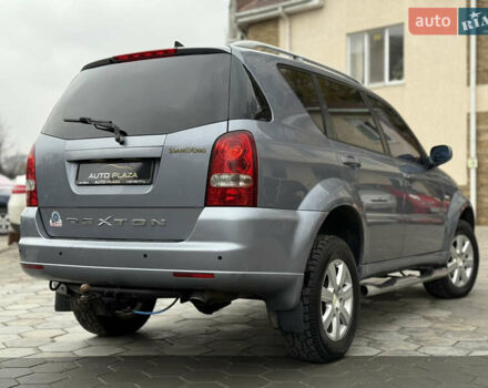 Серый Cанг Йонг Рекстон, объемом двигателя 2.7 л и пробегом 215 тыс. км за 7500 $, фото 23 на Automoto.ua