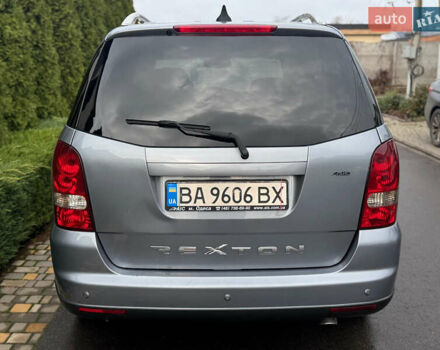 Серый Cанг Йонг Рекстон, объемом двигателя 2.7 л и пробегом 220 тыс. км за 8999 $, фото 12 на Automoto.ua