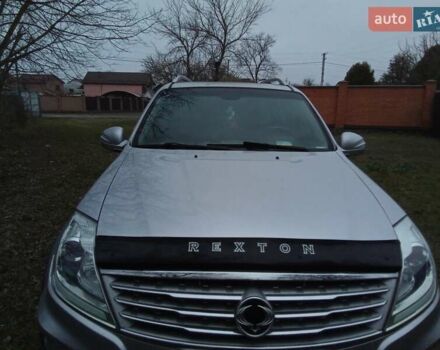 Сірий Cанг Йонг Rexton, об'ємом двигуна 2.7 л та пробігом 193 тис. км за 10600 $, фото 14 на Automoto.ua