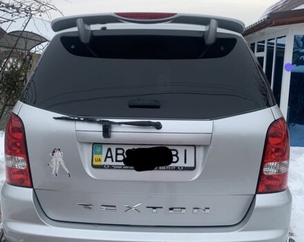 Сірий Cанг Йонг Rexton, об'ємом двигуна 2.7 л та пробігом 60 тис. км за 12500 $, фото 3 на Automoto.ua
