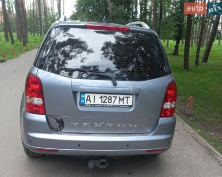 Сірий Cанг Йонг Rexton, об'ємом двигуна 2.7 л та пробігом 130 тис. км за 7999 $, фото 4 на Automoto.ua