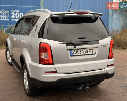 Сірий Cанг Йонг Rexton, об'ємом двигуна 2.7 л та пробігом 205 тис. км за 10999 $, фото 11 на Automoto.ua