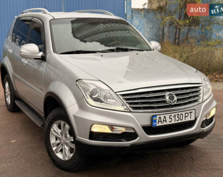 Сірий Cанг Йонг Rexton, об'ємом двигуна 2.7 л та пробігом 205 тис. км за 10999 $, фото 5 на Automoto.ua