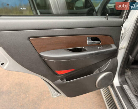 Сірий Cанг Йонг Rexton, об'ємом двигуна 2.7 л та пробігом 205 тис. км за 10999 $, фото 29 на Automoto.ua