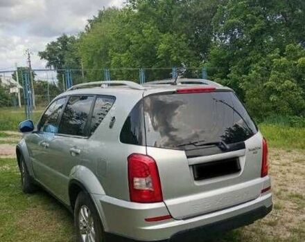 Сірий Cанг Йонг Rexton, об'ємом двигуна 2.7 л та пробігом 180 тис. км за 13000 $, фото 2 на Automoto.ua