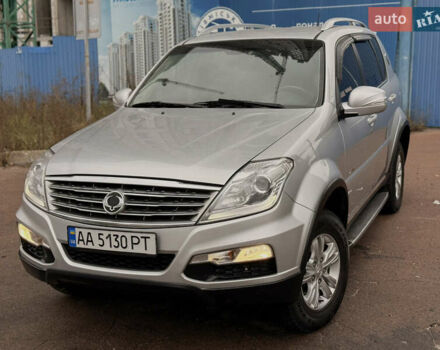Сірий Cанг Йонг Rexton, об'ємом двигуна 2.7 л та пробігом 205 тис. км за 10999 $, фото 1 на Automoto.ua