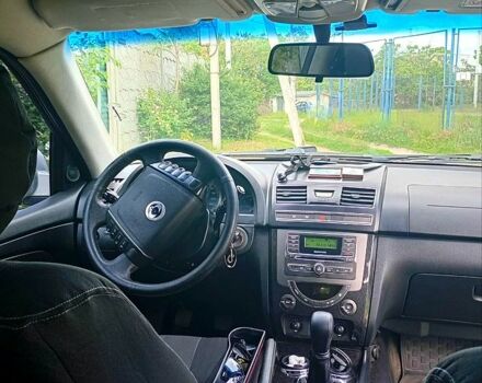 Сірий Cанг Йонг Rexton, об'ємом двигуна 2.7 л та пробігом 180 тис. км за 13000 $, фото 5 на Automoto.ua