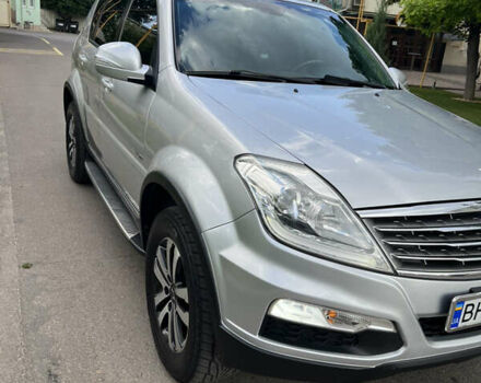 Сірий Cанг Йонг Rexton, об'ємом двигуна 2.7 л та пробігом 153 тис. км за 12300 $, фото 3 на Automoto.ua