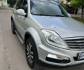Сірий Cанг Йонг Rexton, об'ємом двигуна 2.7 л та пробігом 160 тис. км за 12500 $, фото 3 на Automoto.ua