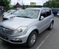 Сірий Cанг Йонг Rexton, об'ємом двигуна 2.7 л та пробігом 180 тис. км за 13000 $, фото 1 на Automoto.ua