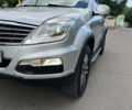 Сірий Cанг Йонг Rexton, об'ємом двигуна 2.7 л та пробігом 153 тис. км за 12300 $, фото 9 на Automoto.ua