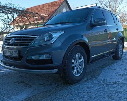 Сірий Cанг Йонг Rexton, об'ємом двигуна 2 л та пробігом 146 тис. км за 13200 $, фото 1 на Automoto.ua