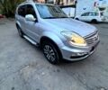 Сірий Cанг Йонг Rexton, об'ємом двигуна 2 л та пробігом 126 тис. км за 10400 $, фото 5 на Automoto.ua